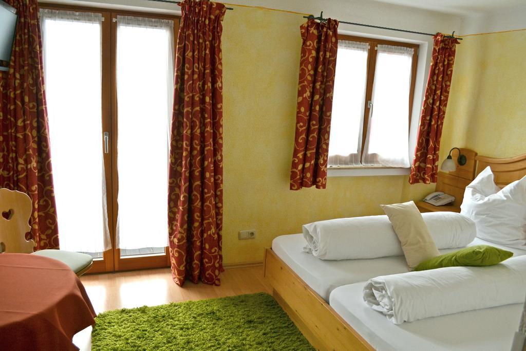 Gasthof Berghupferl Hotel Oberaudorf Room photo
